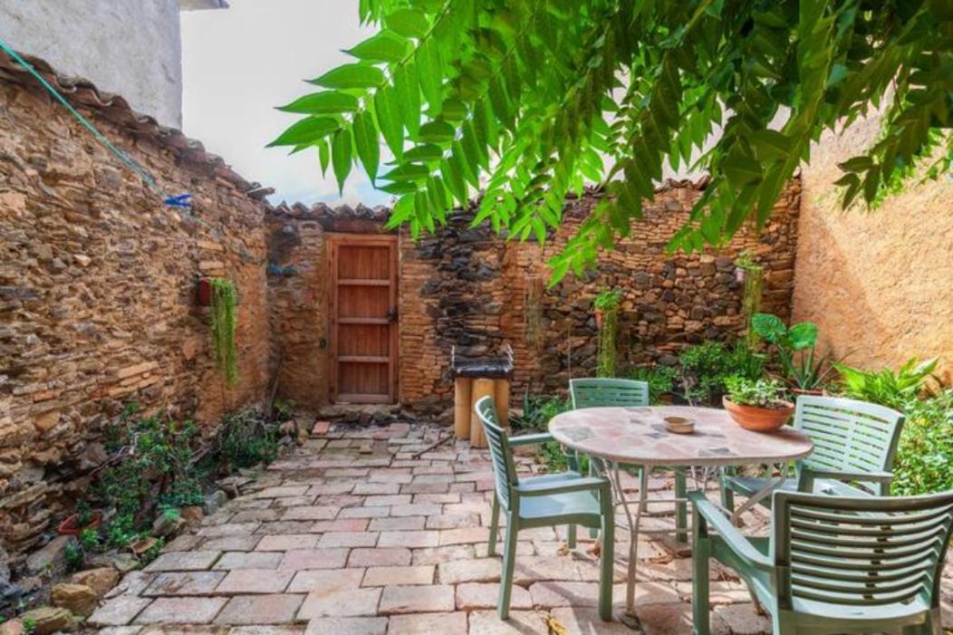 Cal Joanet, Acollidora Caseta A Gratallops Bagian luar foto